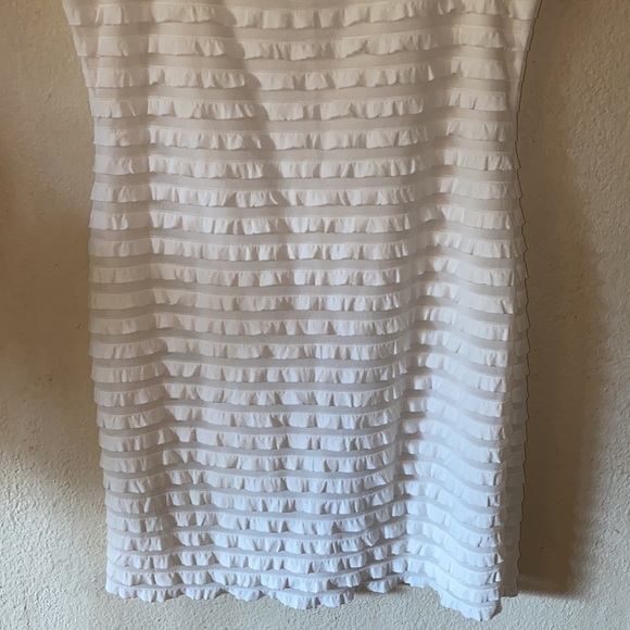 Donna Morgan sleeveless ruffled dress - Picture 9 of 9